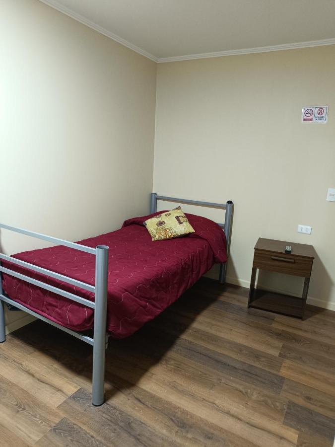 Hostal Ollague, Habitaciones Con Bano Privado Calama Exterior photo