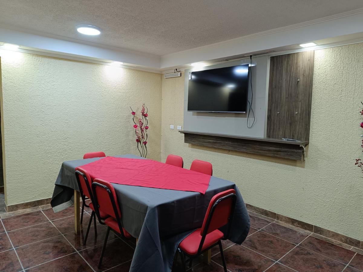 Hostal Ollague, Habitaciones Con Bano Privado Calama Exterior photo