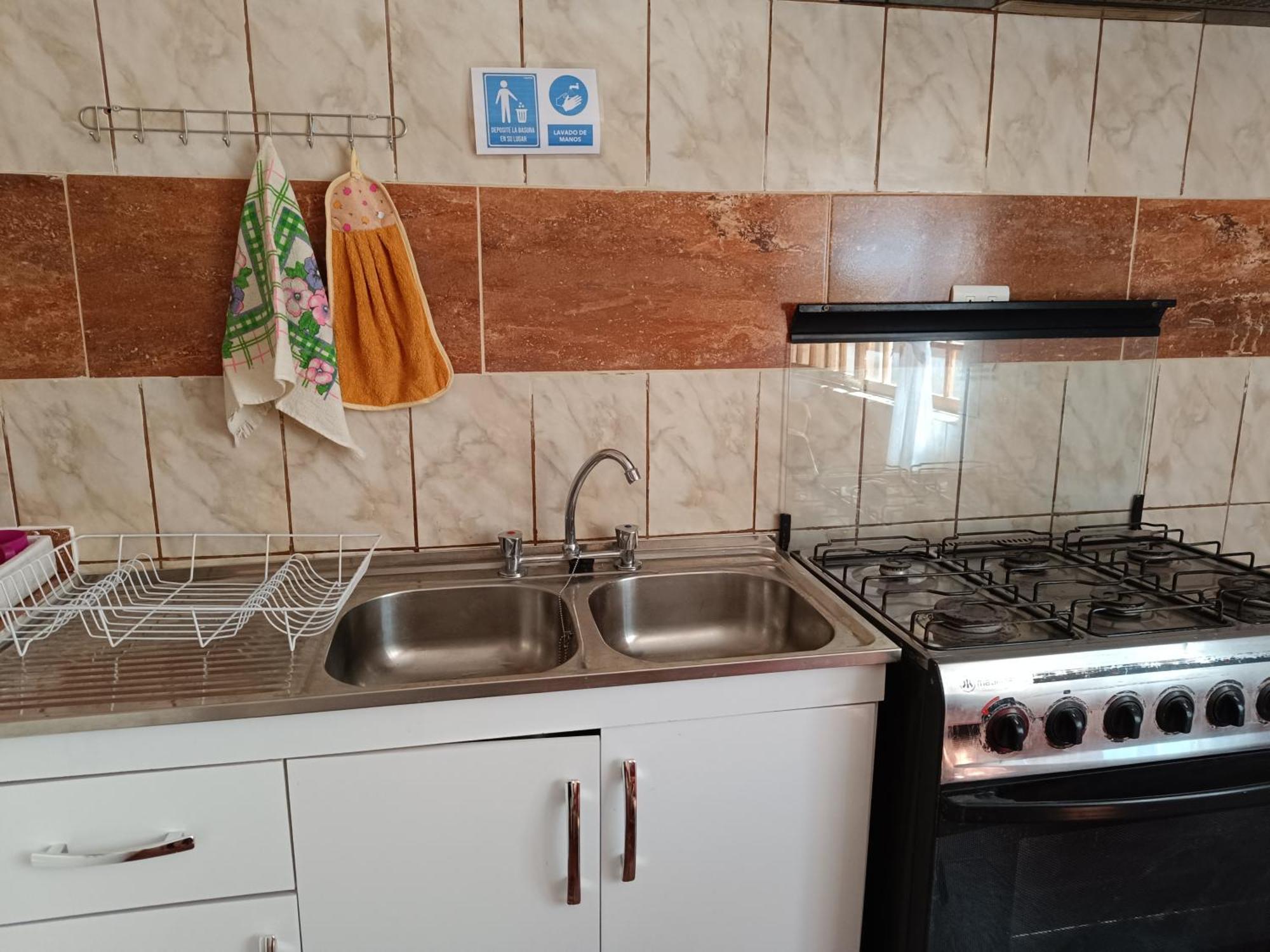 Hostal Ollague, Habitaciones Con Bano Privado Calama Exterior photo